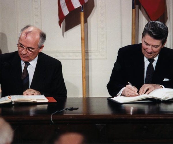 Reagan,Gorbachev,ΗΠΑ,Σοβιετική Ενωση