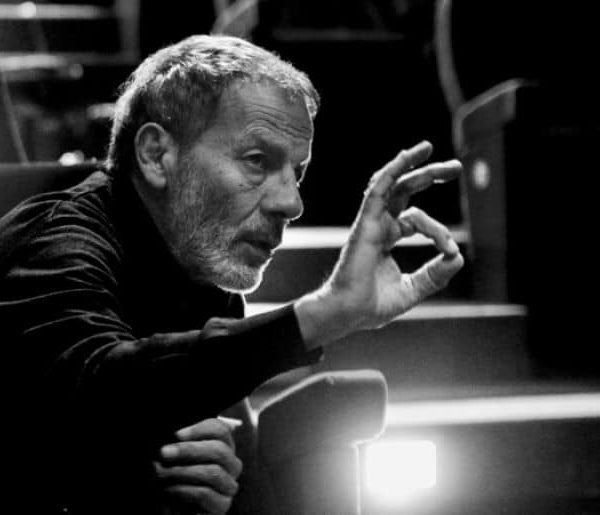 O Σταύρος Ξαρχάκος "κάτι μαγειρεύει" στην κουζίνα της τρατορία Santa Lucia,AllTimeClassic