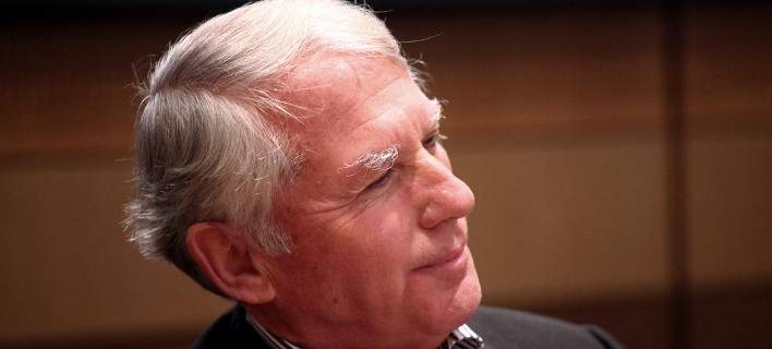 Δημήτρης Νανόπουλος,ο άνθρωπος όπως τον ξέρουμε τελειώνει,σε λίγο θα εμφανιστεί ο νέος άνθρωπος.Παγκοσμίως έχουμε πολύ φθηνούς ηγέτες,αν δούμε τι πολιτικοί ηγέτες μας έχουν μείνει θα καταλάβουμε ότι δεν έχουν καμία σχέση με τις προσωπικότητες του παρελθόντος,AllTimeClassic