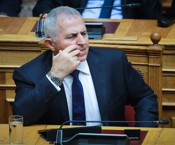 Ο Υπουργός Εθνικής 'Αμυνας βάζει τα πράγματα στη θέση τους σχετικά με το εμβατήριο "Μακεδονία Ξακουστή" και το αν έχει απαγορευτεί ή όχι στις 'Ενοπλες Δυνάμεις,AllTimeClassic