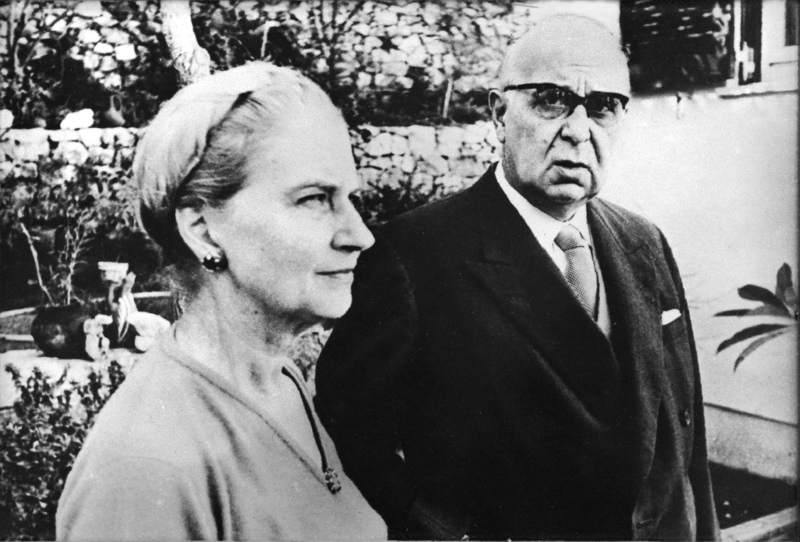 Οι γυναίκες μιλούν .Οι μεγάλοι ποιητές μέσα από τα μάτια των γυναικών που έζησαν κοντά τους Ελύτης, Ρίτσος, Σεφέρης, Βάρναλης,AllTimeClassic