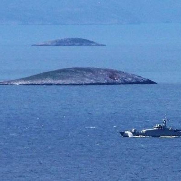 Γερουσιαστής των ΗΠΑ δεν αποκλείει ελληνοτουρκική σύρραξη "ο Θεός να βάλει το χέρι του αν χαθούν ζωές Ελλήνων σε νησί (βίντεο),,AllTimeClassic