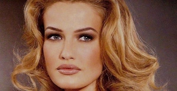 Η δραματική ζωή της Κάρεν Μούλντερ του τοπ μόντελ που πρωταγωνίστησε στις πασαρέλες των πιο διάσημων σχεδιαστών ,AllTimeClassic