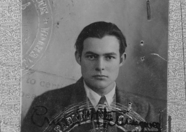 Όταν ο 'Ερνεστ Χέμινγουεϊ κατέγραψε την ελληνική τραγωδία στη Σμύρνη την Κωνσταντινούπολη και τη Θράκη," είναι οι τελευταίοι από αυτό που ήταν κάποτε η δόξα της Ελλάδας. Κι αυτό είναι το τέλος της δεύτερης πολιορκίας της Τροίας" ,Γιώργος Δημητρακόπουλος,AllTimeClassic