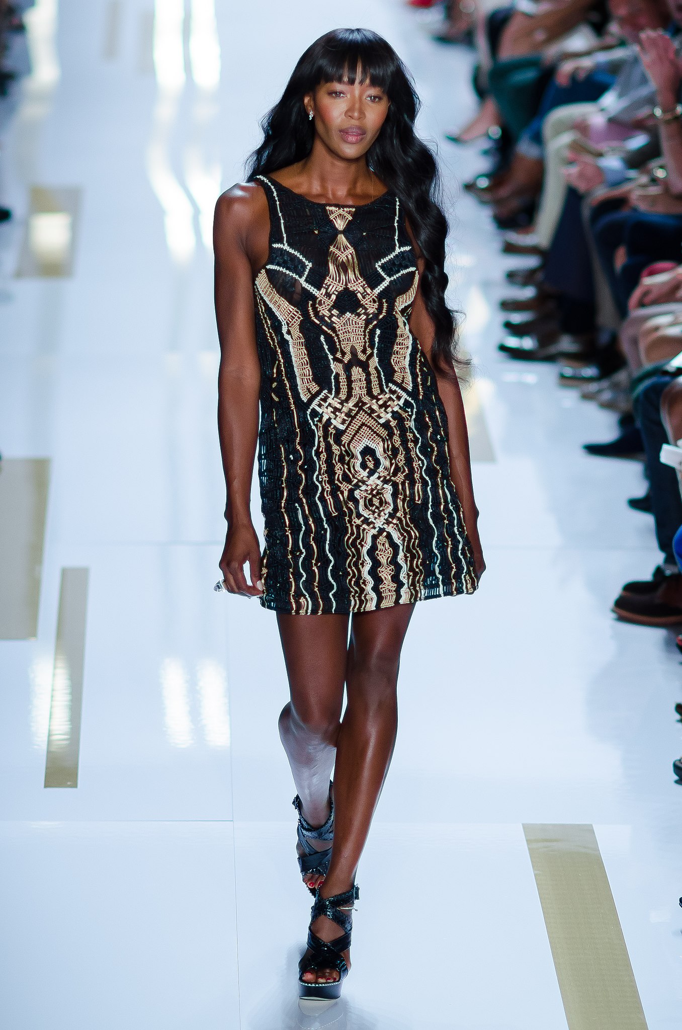 Naomi Cambel -Diane_von_Fürstenberg_Spring-Summer_2014_07 wikipedia