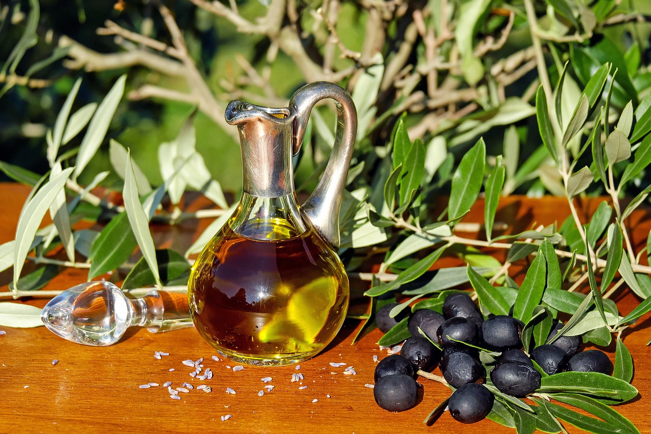 olive oil pixabay