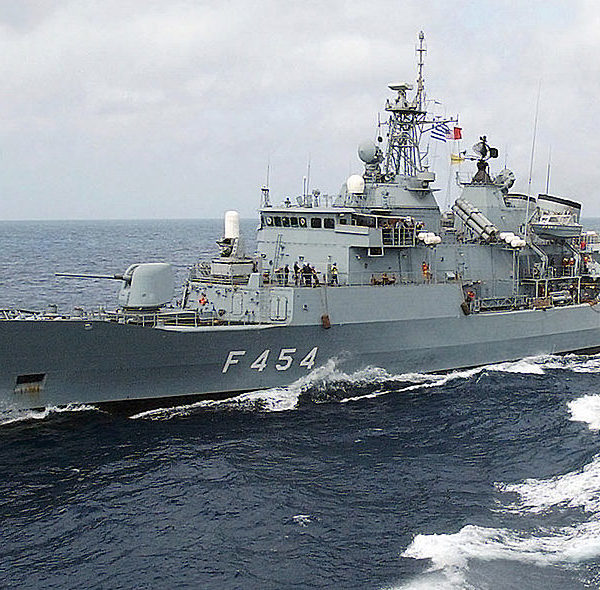 ελληνική φρεγάτα ψαρά wikipedia